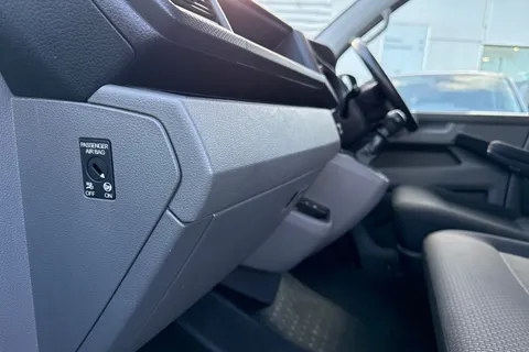 BL70PZU Volkswagen Transporter 2.0TDI 110ps T28 Highline BMT SWB-NO VAT Thumbnail #37