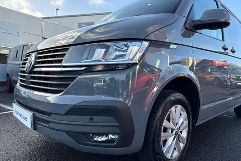 BL70PZU Volkswagen Transporter 2.0TDI 110ps T28 Highline BMT SWB-NO VAT Thumbnail #40