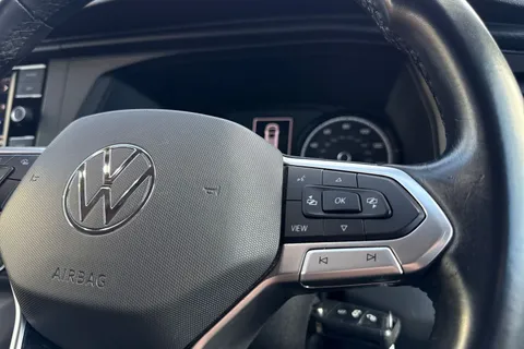 BL70PZU Volkswagen Transporter 2.0TDI 110ps T28 Highline BMT SWB-NO VAT Thumbnail #43