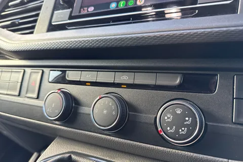 BL70PZU Volkswagen Transporter 2.0TDI 110ps T28 Highline BMT SWB-NO VAT Thumbnail #51