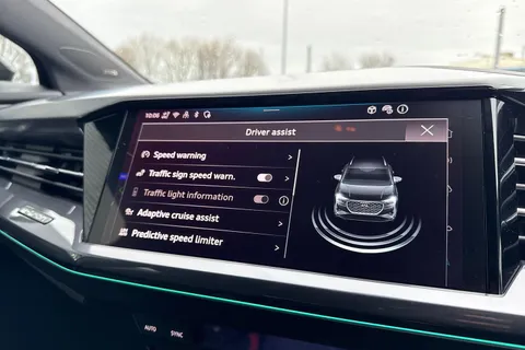 PX75KKU Audi Q4 e-tron Q4  Black Edition 35 e-tron  125,00 kW Thumbnail #55