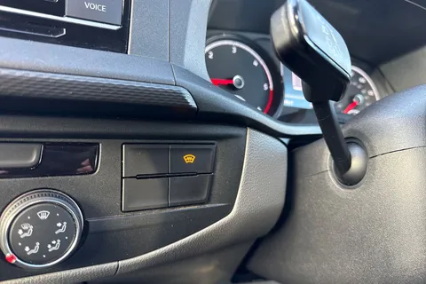 BL70PZU Volkswagen Transporter 2.0TDI 110ps T28 Highline BMT SWB-NO VAT Thumbnail #54