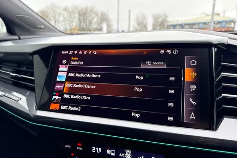 PX75KKU Audi Q4 e-tron Q4  Black Edition 35 e-tron  125,00 kW Thumbnail #58