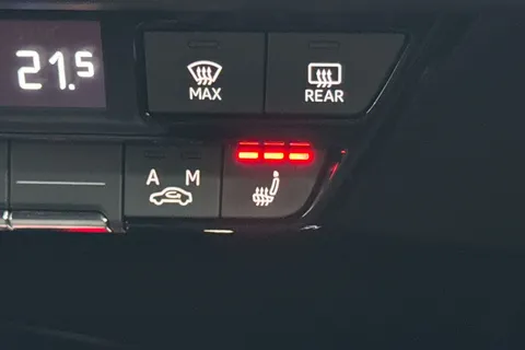 PX75KKU Audi Q4 e-tron Q4  Black Edition 35 e-tron  125,00 kW Thumbnail #60