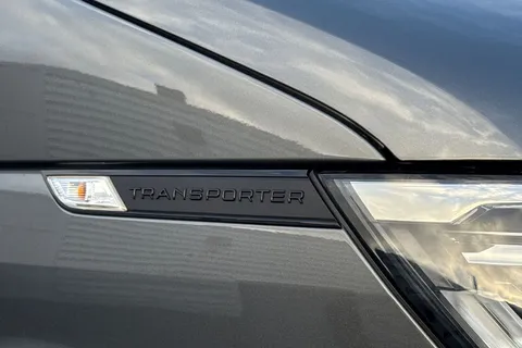 VE72JXG Volkswagen Transporter 2.0 TDI 150 Highline Kombi Van DSG-LV Kit Thumbnail #28