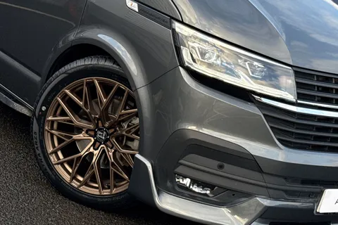 VE72JXG Volkswagen Transporter 2.0 TDI 150 Highline Kombi Van DSG-LV Kit Thumbnail #30