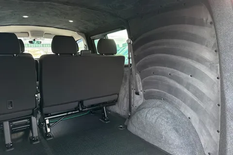 VE72JXG Volkswagen Transporter 2.0 TDI 150 Highline Kombi Van DSG-LV Kit Thumbnail #43