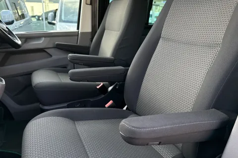 VE72JXG Volkswagen Transporter 2.0 TDI 150 Highline Kombi Van DSG-LV Kit Thumbnail #51