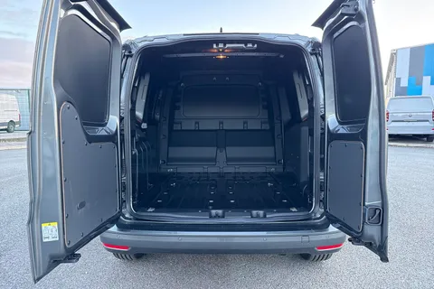 DF75MGJ Volkswagen Caddy 1.5 eHybrid 150 Commerce Pro Van DSG [Tech] Thumbnail #6