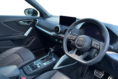 PX22NTJ Audi Q2 Black Edition 35 TFSI  150 PS S tronic Thumbnail #9