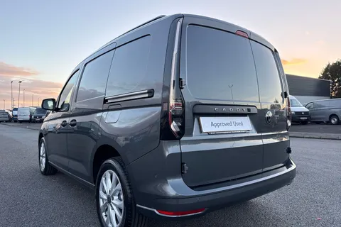 DF75MGJ Volkswagen Caddy 1.5 eHybrid 150 Commerce Pro Van DSG [Tech] Thumbnail #7