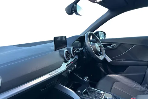 PX22NTJ Audi Q2 Black Edition 35 TFSI  150 PS S tronic Thumbnail #10