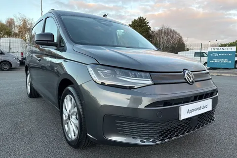 DF75MGJ Volkswagen Caddy 1.5 eHybrid 150 Commerce Pro Van DSG [Tech] Thumbnail #8