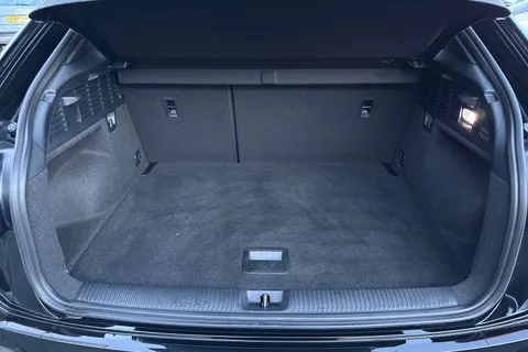 PX22NTJ Audi Q2 Black Edition 35 TFSI  150 PS S tronic Thumbnail #11