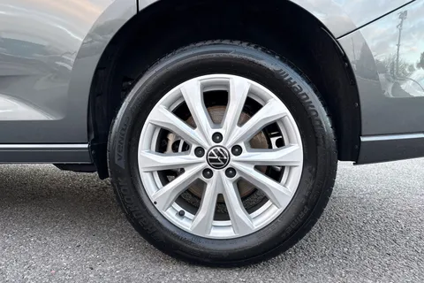 DF75MGJ Volkswagen Caddy 1.5 eHybrid 150 Commerce Pro Van DSG [Tech] Thumbnail #11