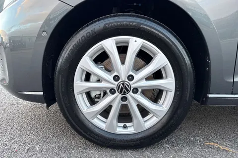 DF75MGJ Volkswagen Caddy 1.5 eHybrid 150 Commerce Pro Van DSG [Tech] Thumbnail #12