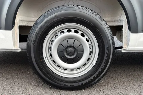 DF75TYH Volkswagen Crafter CR35 Panel van Commerce Plus LWB Maxi 140 PS 2.0 TDI 8sp Auto- Camera/Step Thumbnail #10