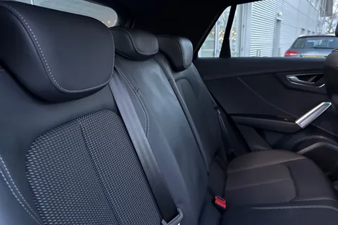 PX22NTJ Audi Q2 Black Edition 35 TFSI  150 PS S tronic Thumbnail #15