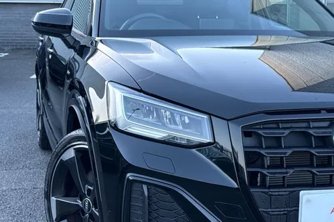 PX22NTJ Audi Q2 Black Edition 35 TFSI  150 PS S tronic Thumbnail #18