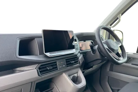 DF75ULX Volkswagen Crafter CR35 Commerce Plus MWB 140 PS FWD  - MY25/Rear Camera Thumbnail #14