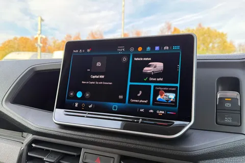 DF75ULX Volkswagen Crafter CR35 Commerce Plus MWB 140 PS FWD  - MY25/Rear Camera Thumbnail #16