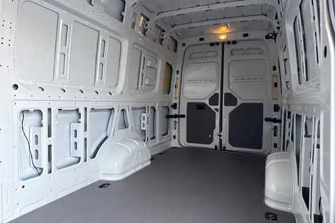 DF75TYH Volkswagen Crafter CR35 Panel van Commerce Plus LWB Maxi 140 PS 2.0 TDI 8sp Auto- Camera/Step Thumbnail #18