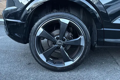 PX22NTJ Audi Q2 Black Edition 35 TFSI  150 PS S tronic Thumbnail #24