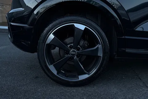 PX22NTJ Audi Q2 Black Edition 35 TFSI  150 PS S tronic Thumbnail #25