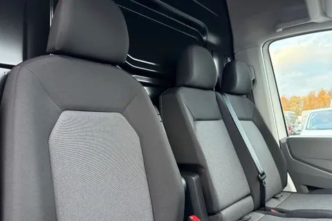 DF75TYH Volkswagen Crafter CR35 Panel van Commerce Plus LWB Maxi 140 PS 2.0 TDI 8sp Auto- Camera/Step Thumbnail #23