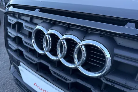 PX22NTJ Audi Q2 Black Edition 35 TFSI  150 PS S tronic Thumbnail #26