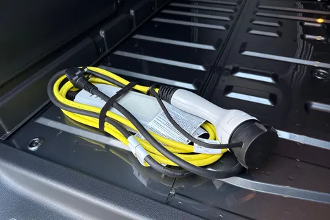 DF75MGJ Volkswagen Caddy 1.5 eHybrid 150 Commerce Pro Van DSG [Tech] Thumbnail #24