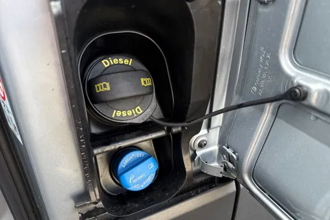 DF75ULX Volkswagen Crafter CR35 Commerce Plus MWB 140 PS FWD  - MY25/Rear Camera Thumbnail #24