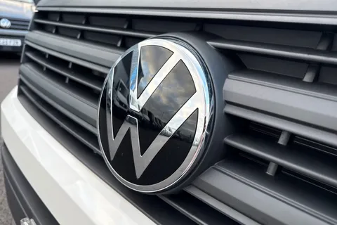 DF75TYH Volkswagen Crafter CR35 Panel van Commerce Plus LWB Maxi 140 PS 2.0 TDI 8sp Auto- Camera/Step Thumbnail #28