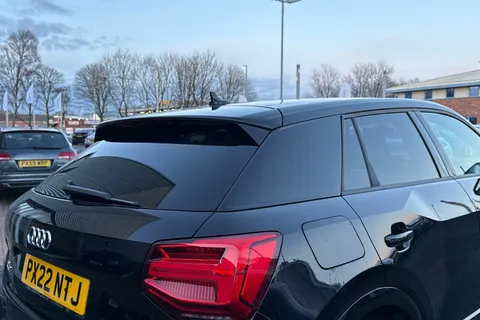 PX22NTJ Audi Q2 Black Edition 35 TFSI  150 PS S tronic Thumbnail #31