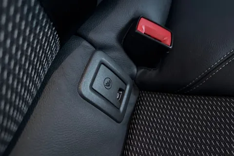 PX22NTJ Audi Q2 Black Edition 35 TFSI  150 PS S tronic Thumbnail #39