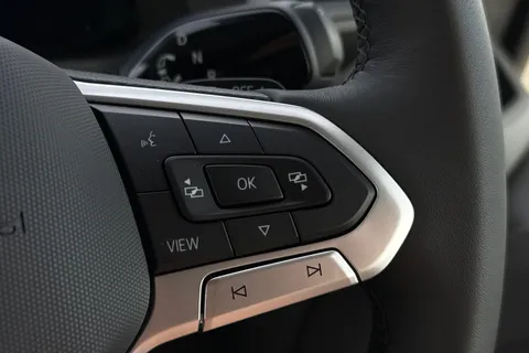 DF75ULX Volkswagen Crafter CR35 Commerce Plus MWB 140 PS FWD  - MY25/Rear Camera Thumbnail #39