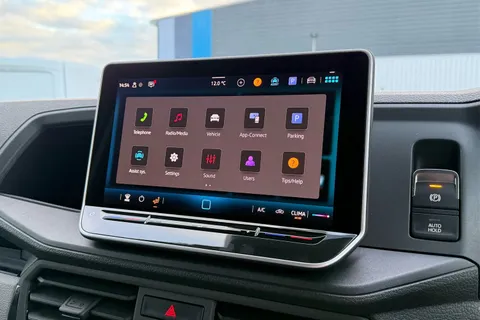 DF75TYH Volkswagen Crafter CR35 Panel van Commerce Plus LWB Maxi 140 PS 2.0 TDI 8sp Auto- Camera/Step Thumbnail #47