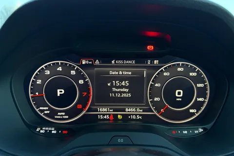 PX22NTJ Audi Q2 Black Edition 35 TFSI  150 PS S tronic Thumbnail #52