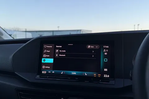 DF75MGJ Volkswagen Caddy 1.5 eHybrid 150 Commerce Pro Van DSG [Tech] Thumbnail #49