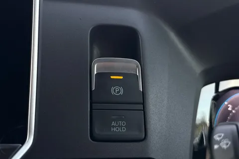 DF75ULX Volkswagen Crafter CR35 Commerce Plus MWB 140 PS FWD  - MY25/Rear Camera Thumbnail #46