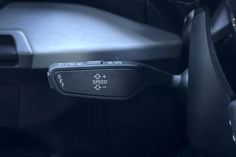 PX22NTJ Audi Q2 Black Edition 35 TFSI  150 PS S tronic Thumbnail #54