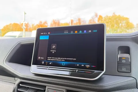 DF75ULX Volkswagen Crafter CR35 Commerce Plus MWB 140 PS FWD  - MY25/Rear Camera Thumbnail #48