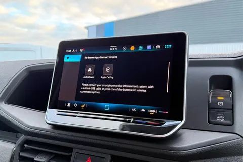 DF75TYH Volkswagen Crafter CR35 Panel van Commerce Plus LWB Maxi 140 PS 2.0 TDI 8sp Auto- Camera/Step Thumbnail #51