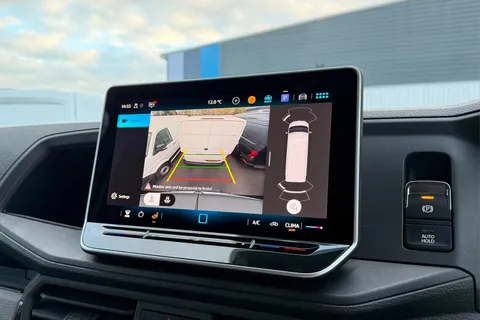 DF75TYH Volkswagen Crafter CR35 Panel van Commerce Plus LWB Maxi 140 PS 2.0 TDI 8sp Auto- Camera/Step Thumbnail #52