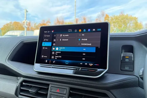 DF75ULX Volkswagen Crafter CR35 Commerce Plus MWB 140 PS FWD  - MY25/Rear Camera Thumbnail #49