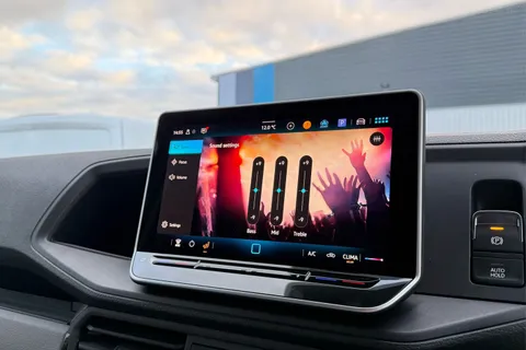 DF75TYH Volkswagen Crafter CR35 Panel van Commerce Plus LWB Maxi 140 PS 2.0 TDI 8sp Auto- Camera/Step Thumbnail #54