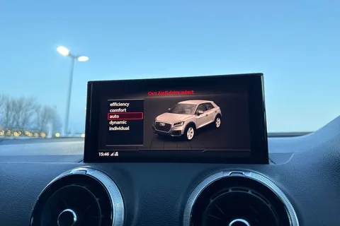 PX22NTJ Audi Q2 Black Edition 35 TFSI  150 PS S tronic Thumbnail #59