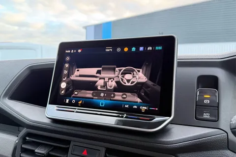 DF75TYH Volkswagen Crafter CR35 Panel van Commerce Plus LWB Maxi 140 PS 2.0 TDI 8sp Auto- Camera/Step Thumbnail #55