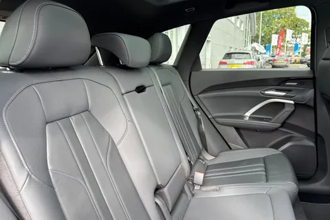 PX75KKZ Audi Q5 SUV S line TDI quattro 204 PS S tronic Thumbnail #18