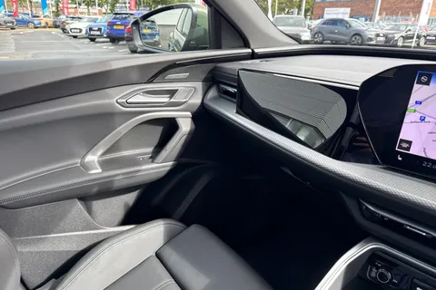 PX75KKZ Audi Q5 SUV S line TDI quattro 204 PS S tronic Thumbnail #19